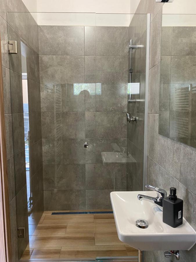 Cerna Ruze - Apartman 7 Pilzno Zewnętrze zdjęcie